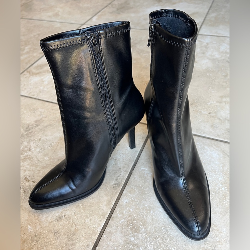 ZARA Elegant Black Women's Boots